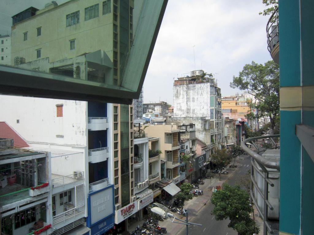 Thien Hoa Hotel Хошимин Экстерьер фото