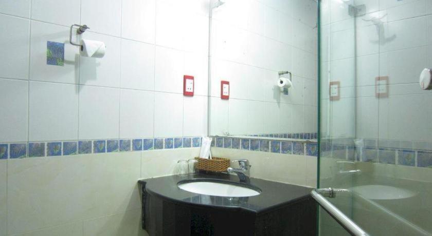 Thien Hoa Hotel Хошимин Экстерьер фото